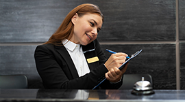 Otel Resepsiyon Görevlisi Eğitimi